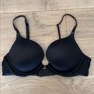 Victoria’s Secret Very Sexy Plunge Push-Up Bra